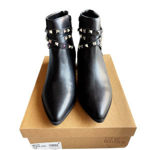 NIB Steve Madden Besto Studded Leather Black Ankle Boots - Size 10 - New